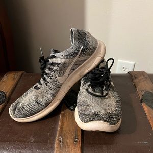 Mens nike tennis shoes